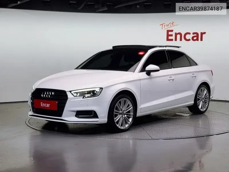 Audi A3 2018 года выпуска