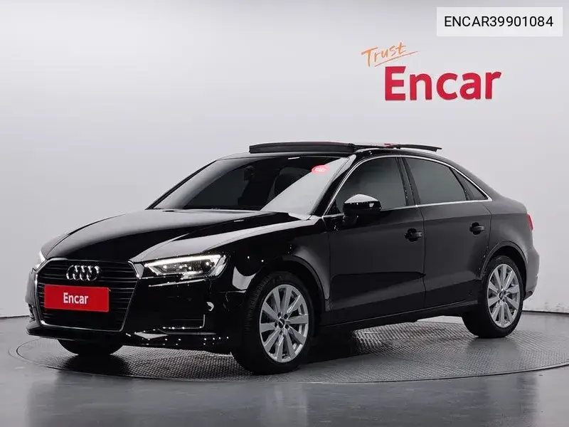 Audi A3 2018 года выпуска