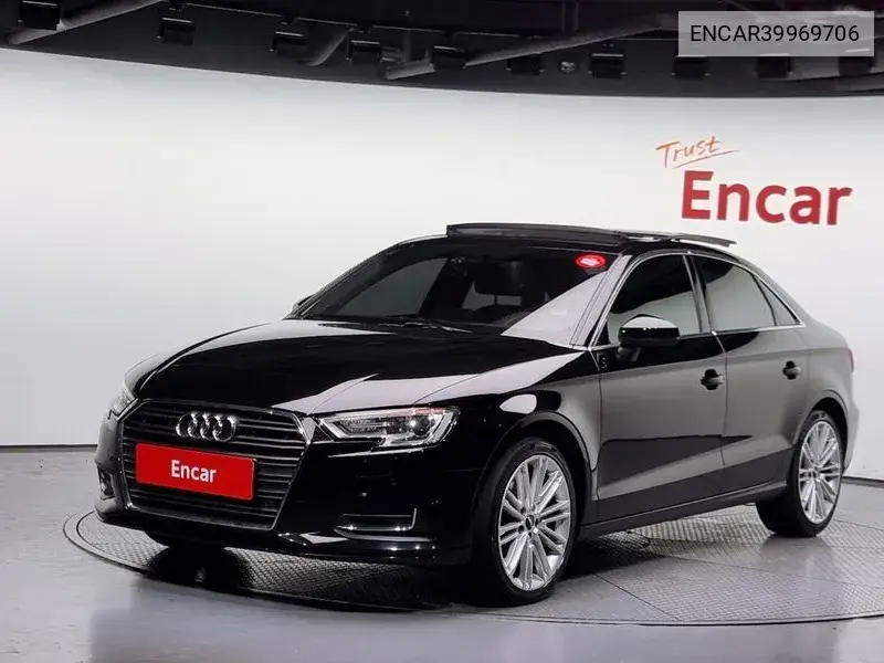Audi A3 2018 года выпуска
