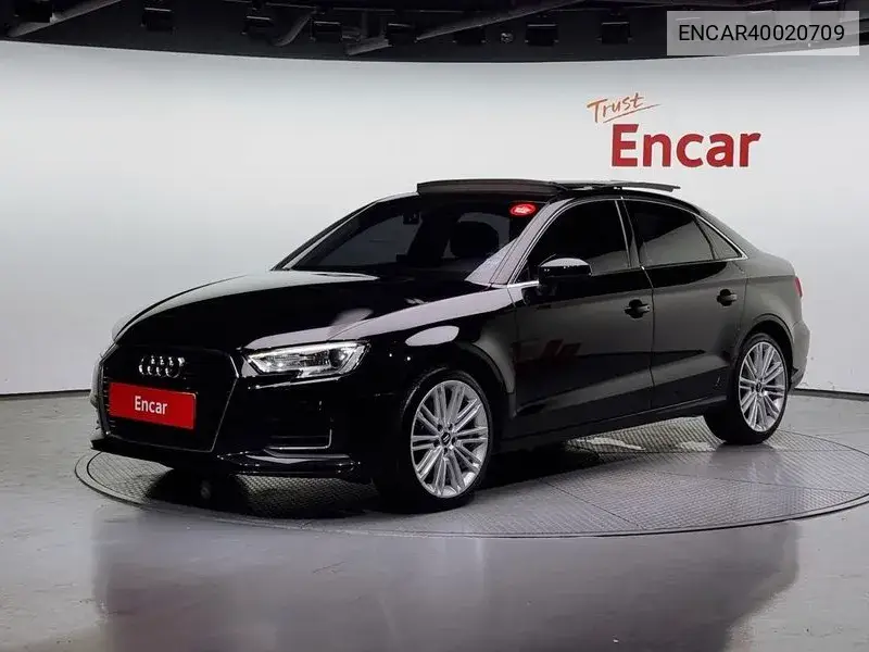Audi A3 2018 года выпуска