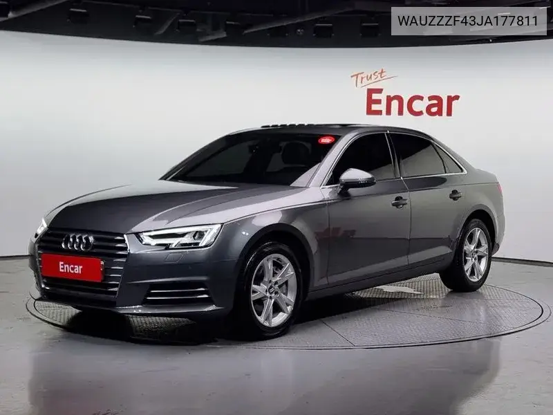 Audi A4 2018 года выпуска