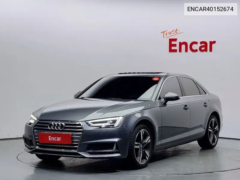 Audi A4 2019 года выпуска