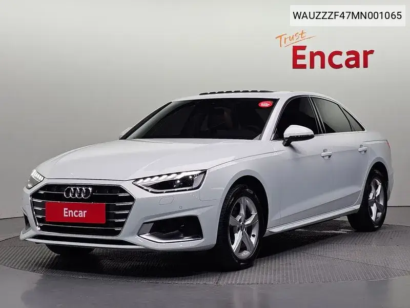 Audi A4 2021 года выпуска