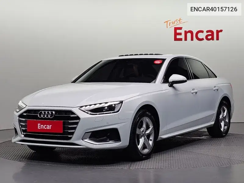 Audi A4 2021 года выпуска