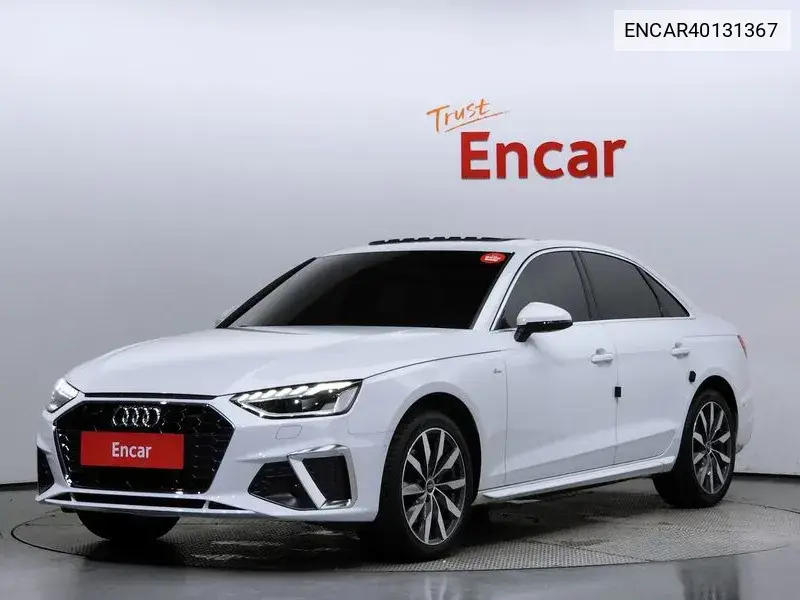 Audi A4 2022 года выпуска