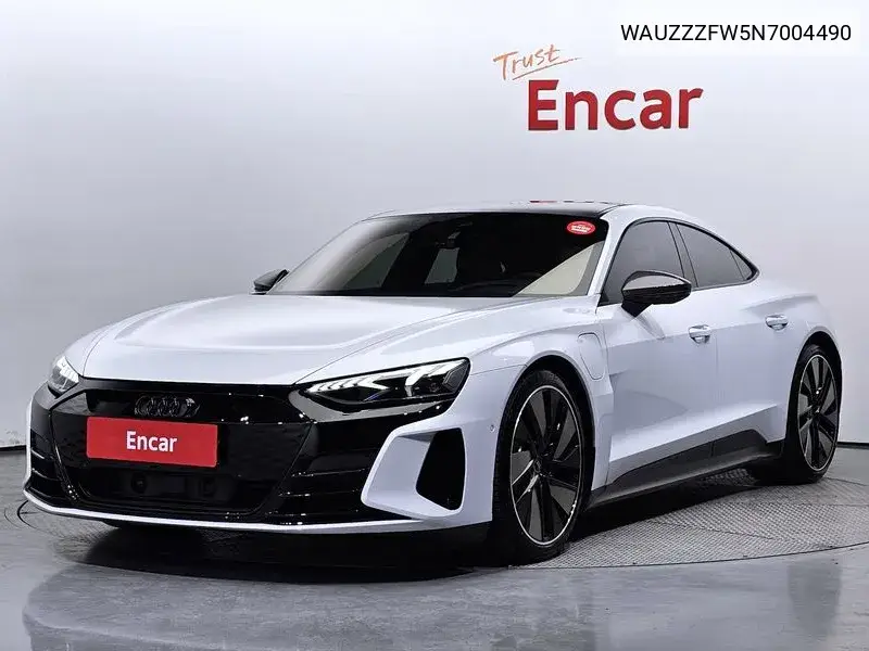 Audi e-tron GT 2022 года выпуска