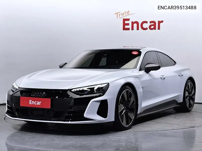 Audi e-tron GT 2022 года выпуска