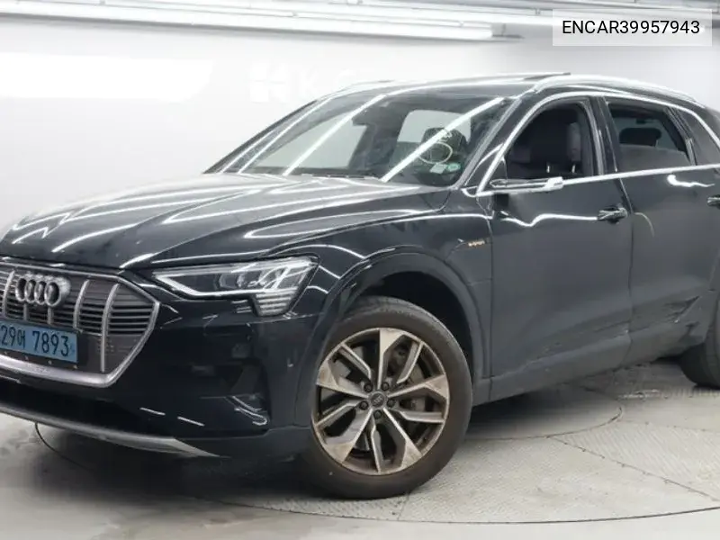 Audi e-tron 2020 года выпуска