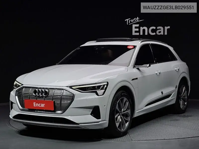 Audi e-tron 2020 года выпуска