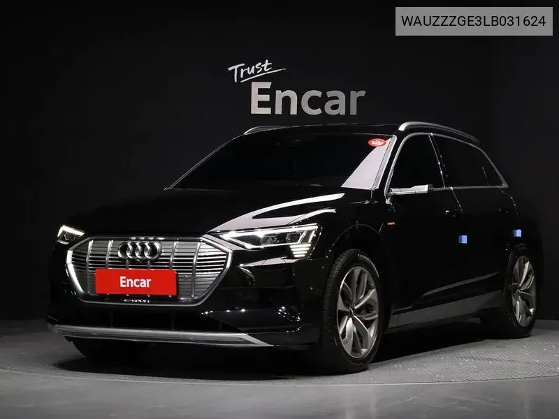 Audi e-tron 2020 года выпуска