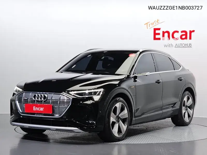Audi e-tron 2021 года выпуска