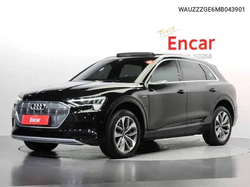 Audi e-tron 2021 года выпуска