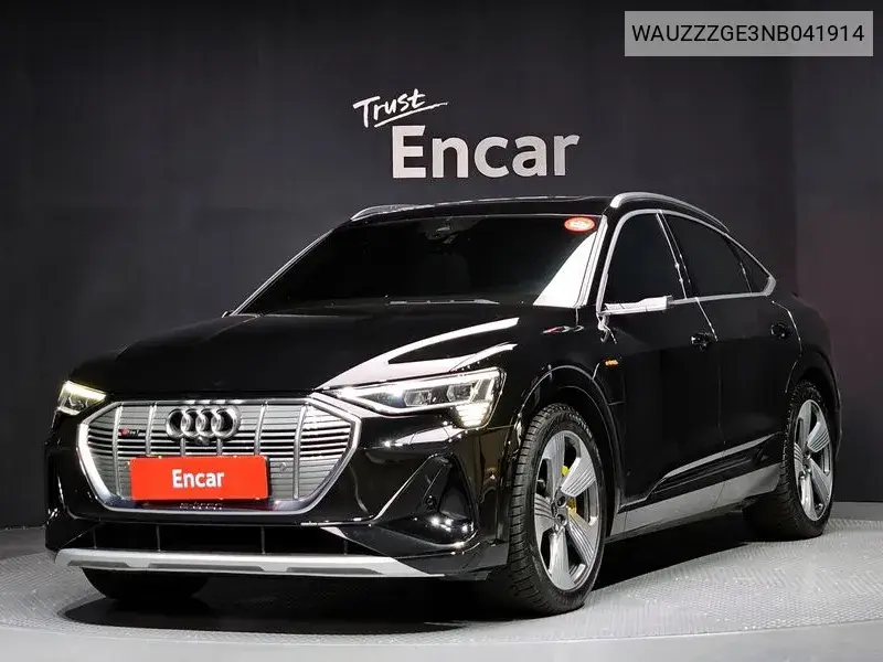 Audi e-tron 2022 года выпуска