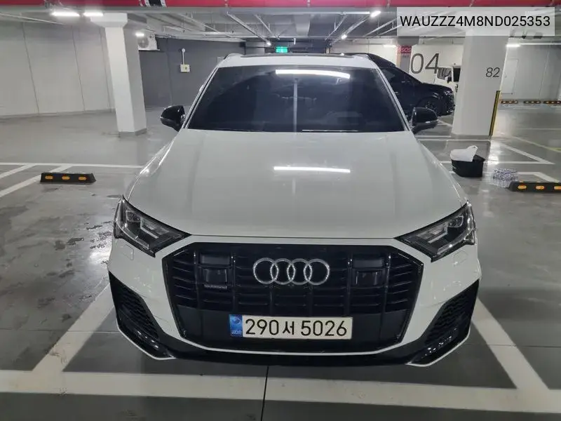 Audi Q7 2022 года выпуска