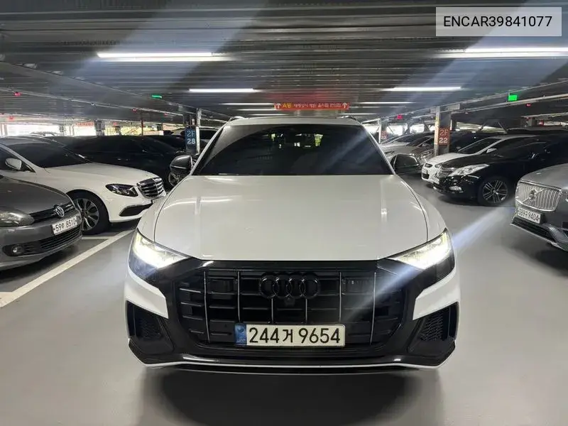 Audi Q8 2021 года выпуска