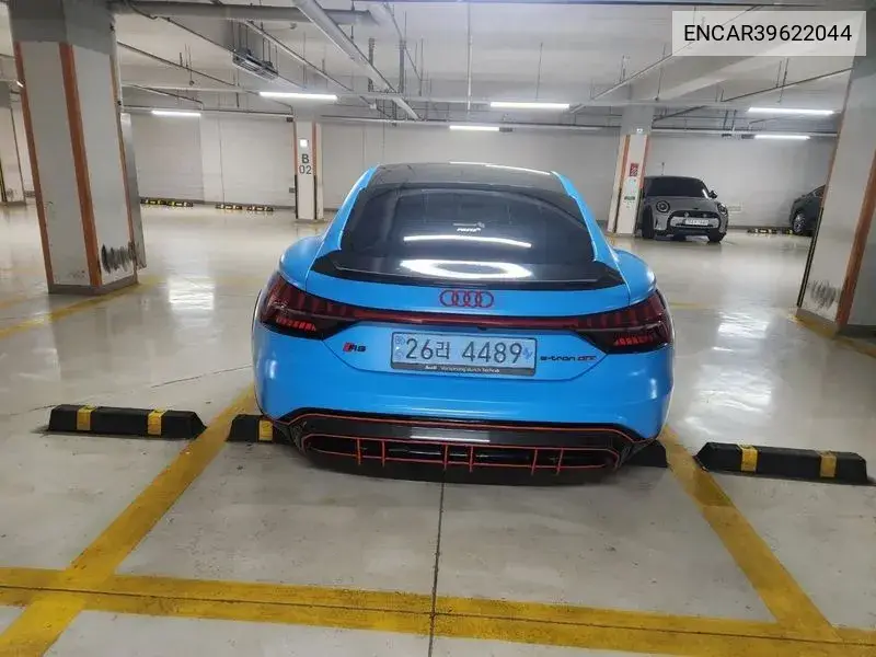 Audi RS e-tron GT 2022 года выпуска