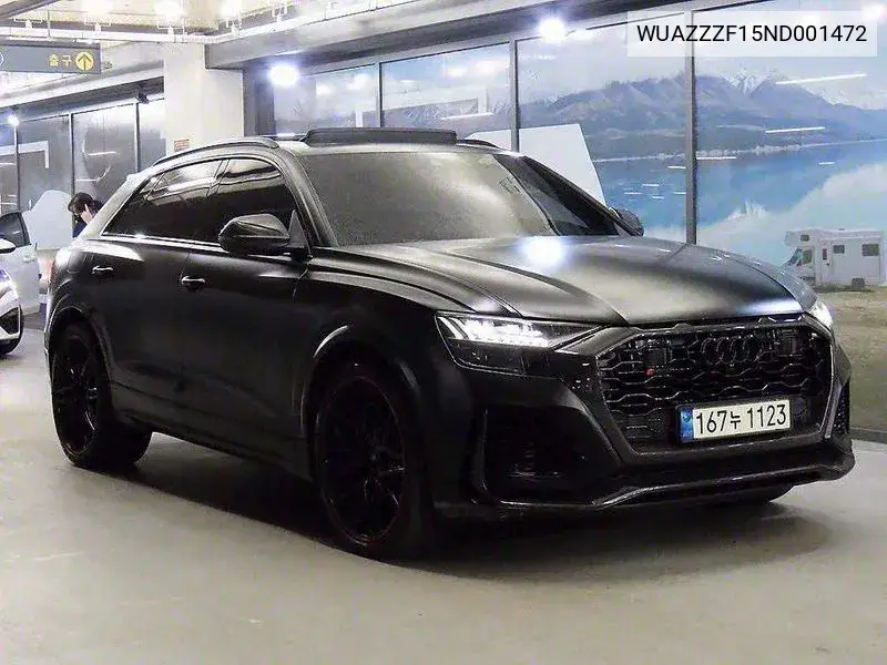 Audi RS Q8 2021 года выпуска