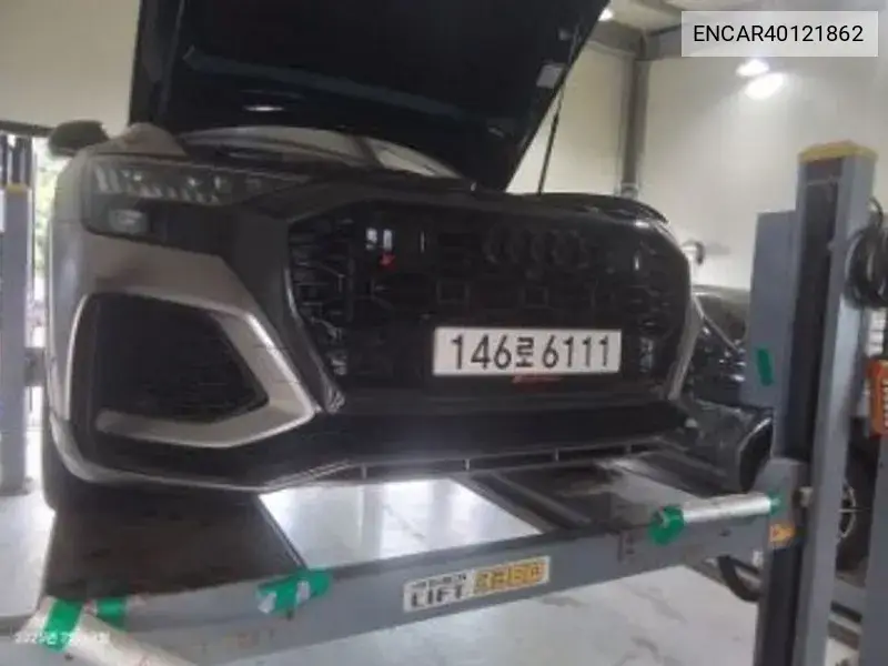 Audi RS Q8 2021 года выпуска