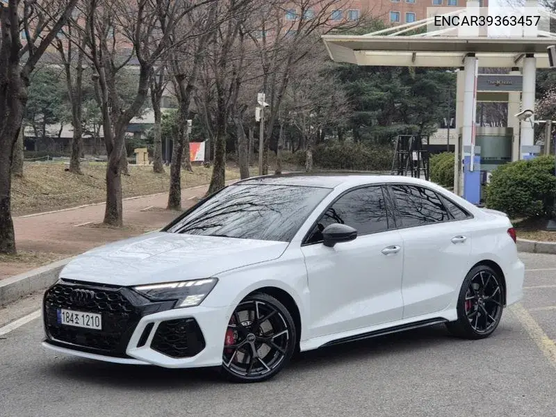 Audi RS3 2023 года выпуска