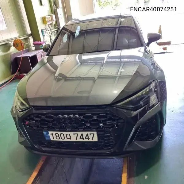 Audi RS3 2023 года выпуска