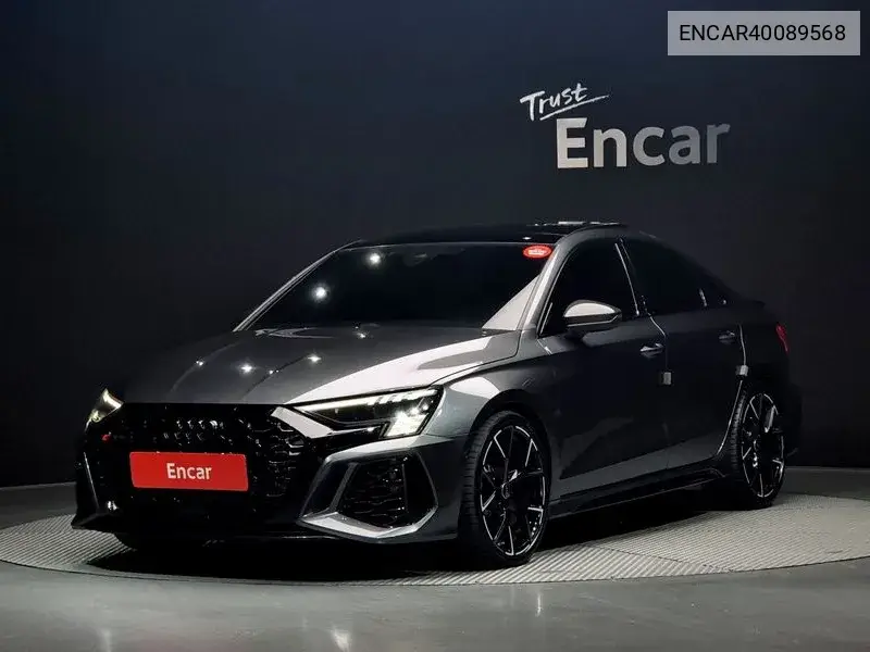 Audi RS3 2023 года выпуска
