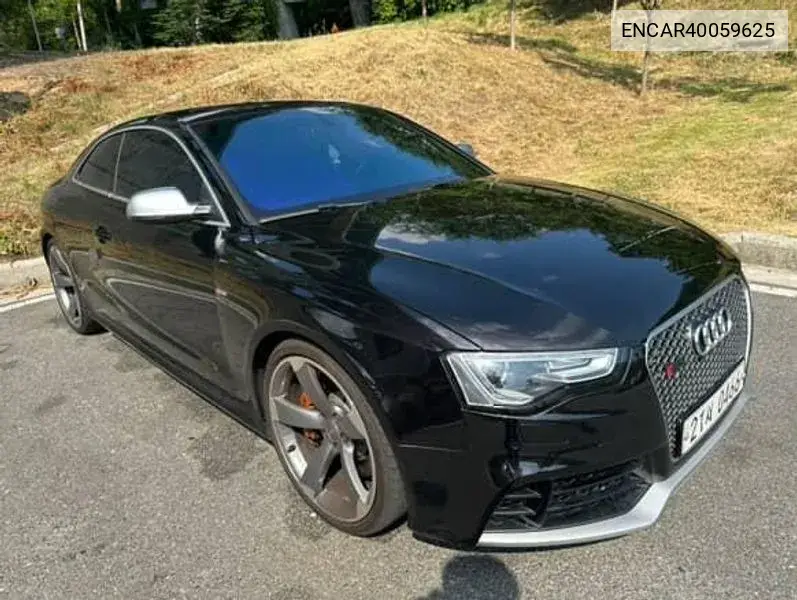 Audi RS5 2012 года выпуска