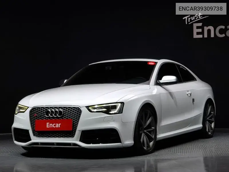 Audi RS5 2013 года выпуска
