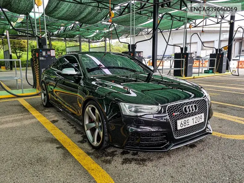 Audi RS5 2013 года выпуска