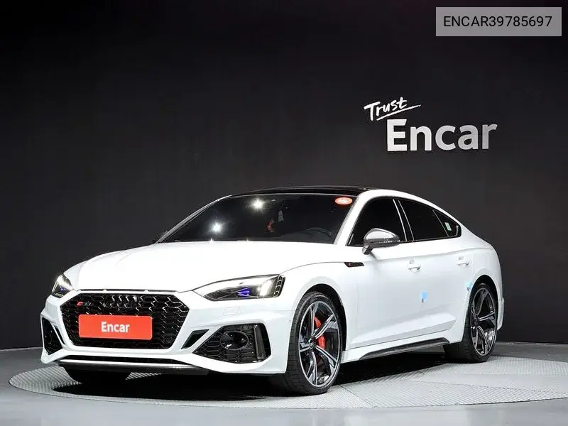 Audi RS5 2021 года выпуска