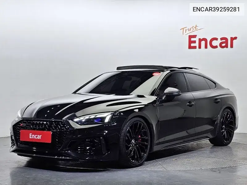 Audi RS5 2023 года выпуска