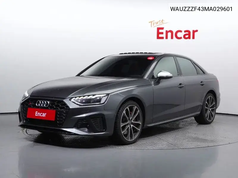 Audi S4 2021 года выпуска