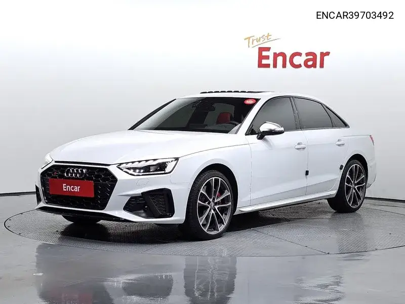 Audi S4 2021 года выпуска