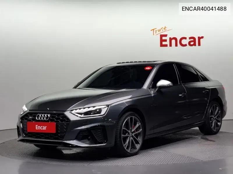 Audi S4 2021 года выпуска