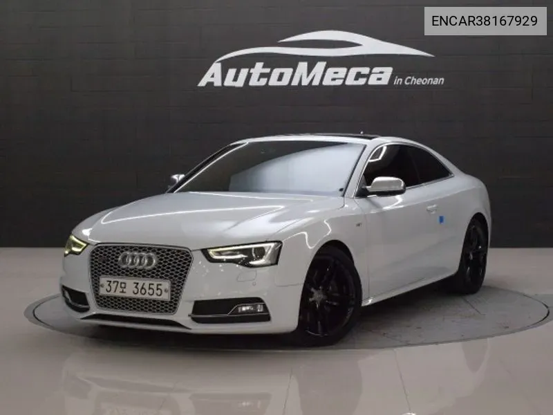 Audi S5 2012 года выпуска