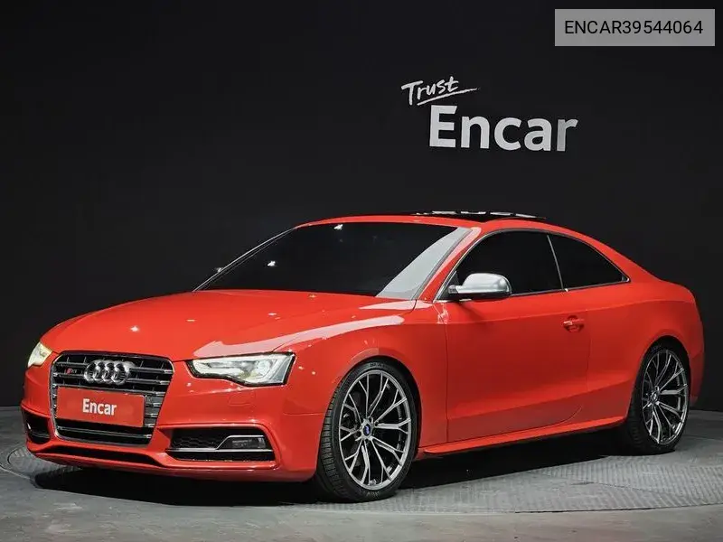 Audi S5 2012 года выпуска