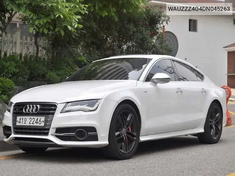 Audi S7 2012 года выпуска