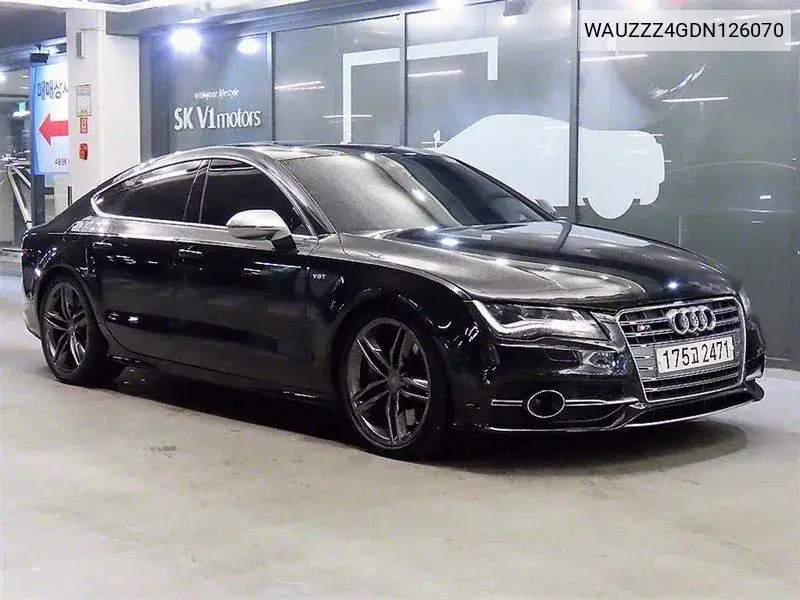 Audi S7 2013 года выпуска