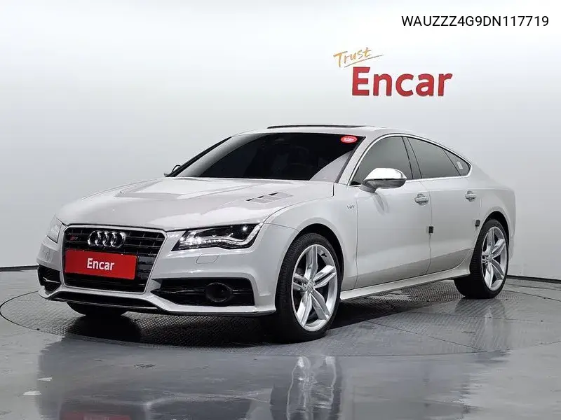 Audi S7 2013 года выпуска