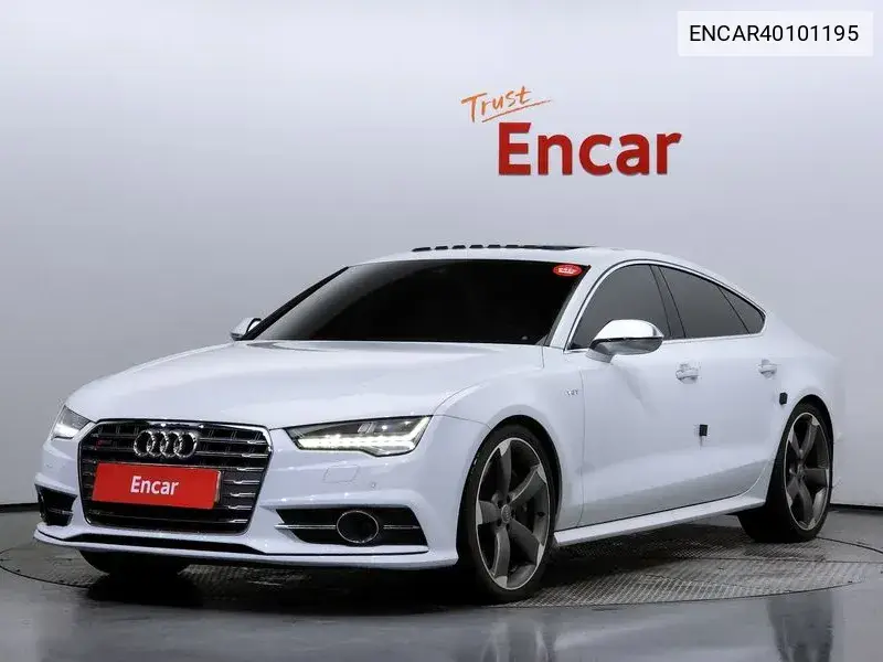 Audi S7 2015 года выпуска