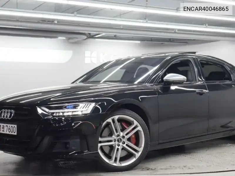 Audi S8 2021 года выпуска