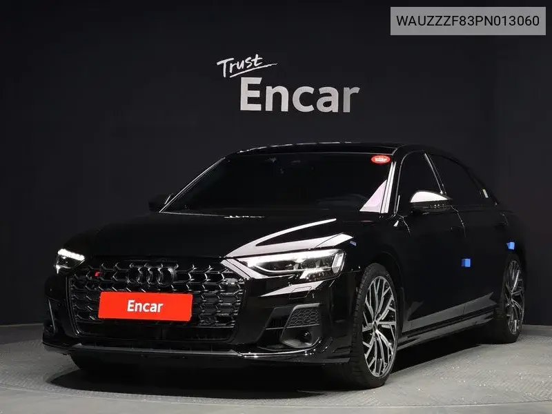 Audi S8 2023 года выпуска