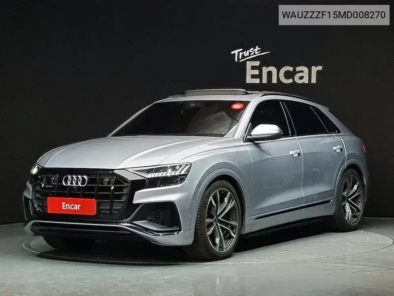 Audi SQ8 2021 года выпуска