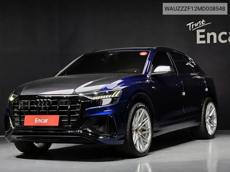 Audi SQ8 2021 года выпуска