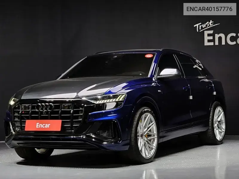 Audi SQ8 2021 года выпуска