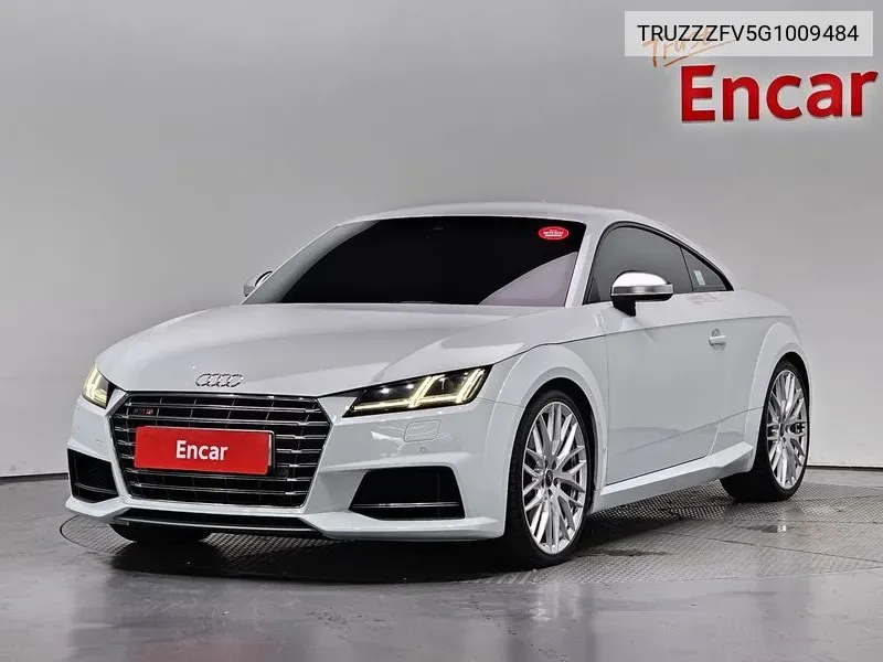 Audi TTS 2015 года выпуска