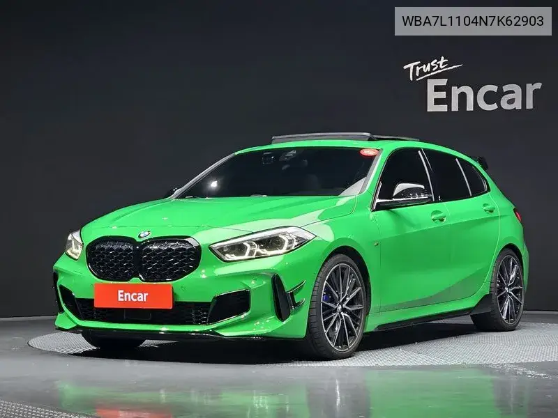 BMW 1er 2022 года выпуска