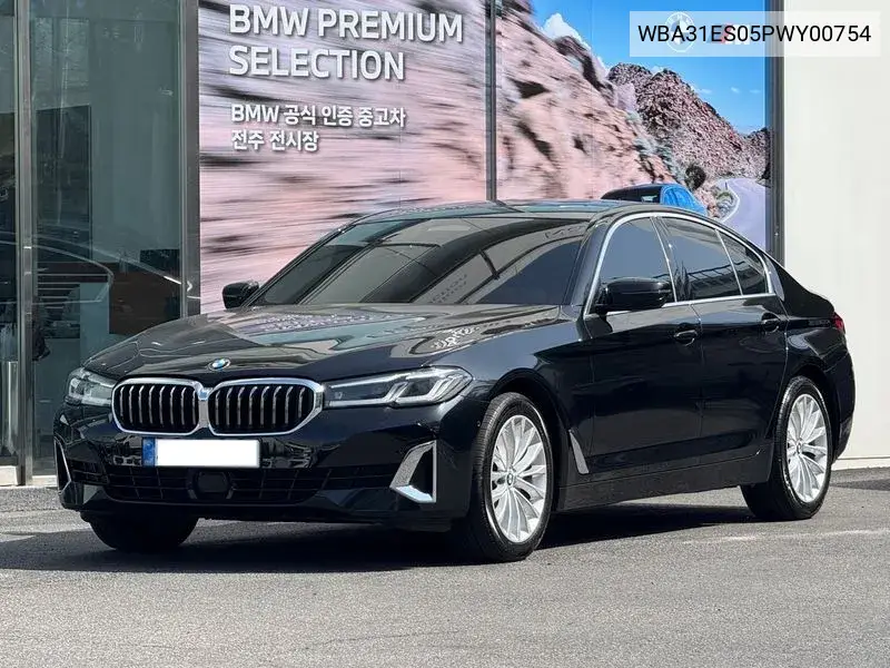 BMW 5er 2023 года выпуска