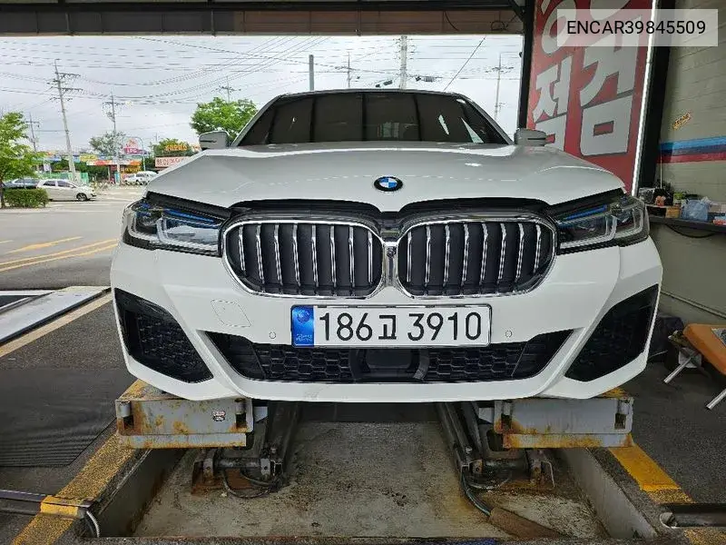 BMW 5er 2023 года выпуска