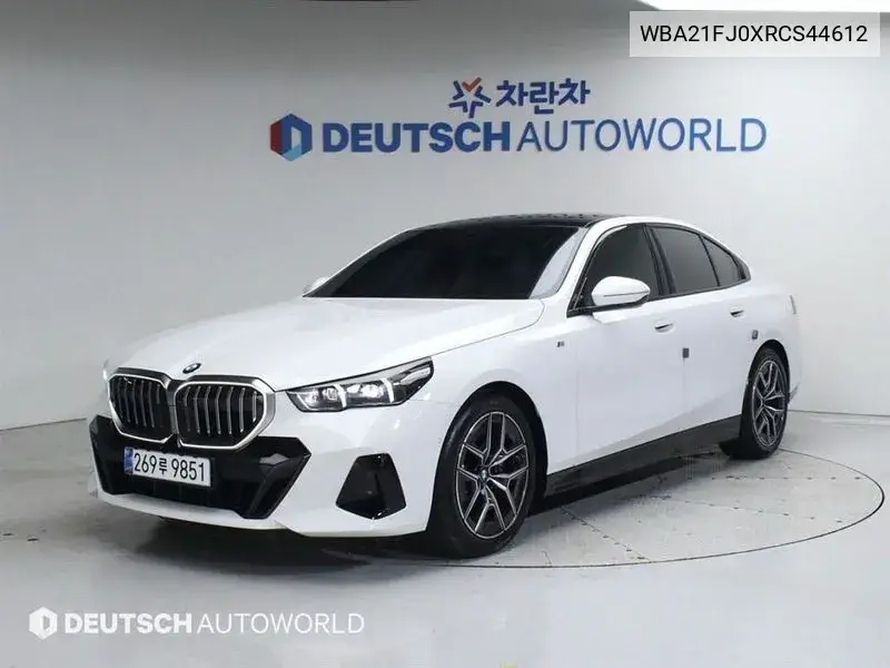 BMW 5er 2024 года выпуска