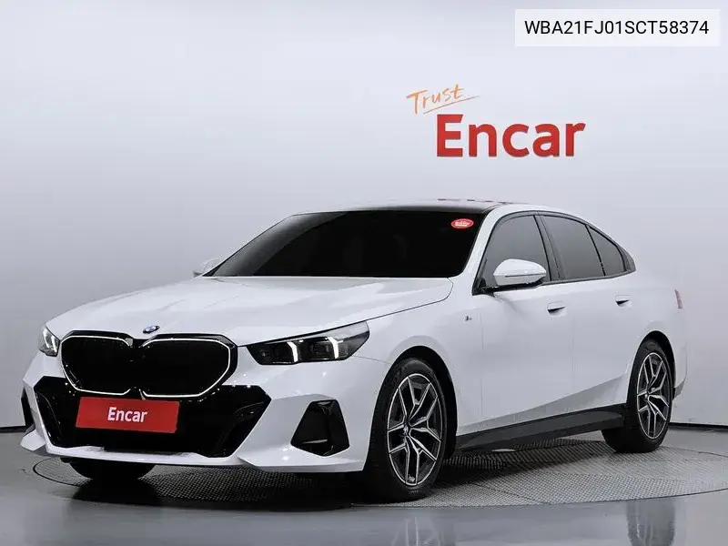 BMW 5er 2024 года выпуска